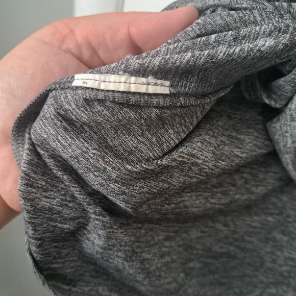 Under Armour Women's Size Medium Gray Workout Athletic Tank - Picture 6 of 7